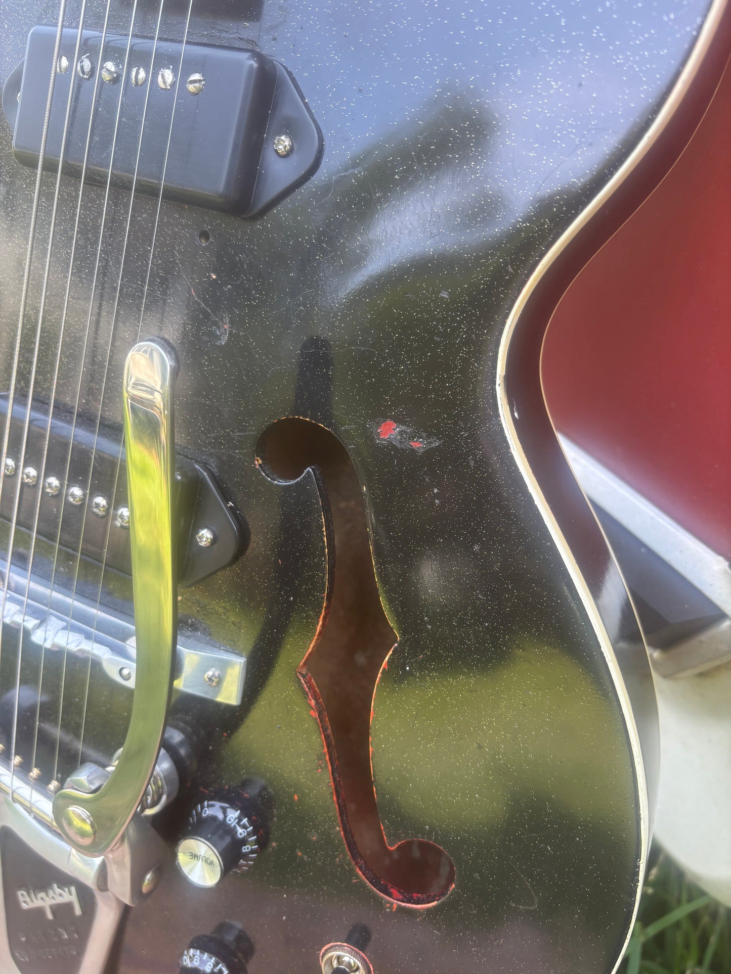 ‘60’s Harmony Rocket/Silvertone 1446 of OSG lore.